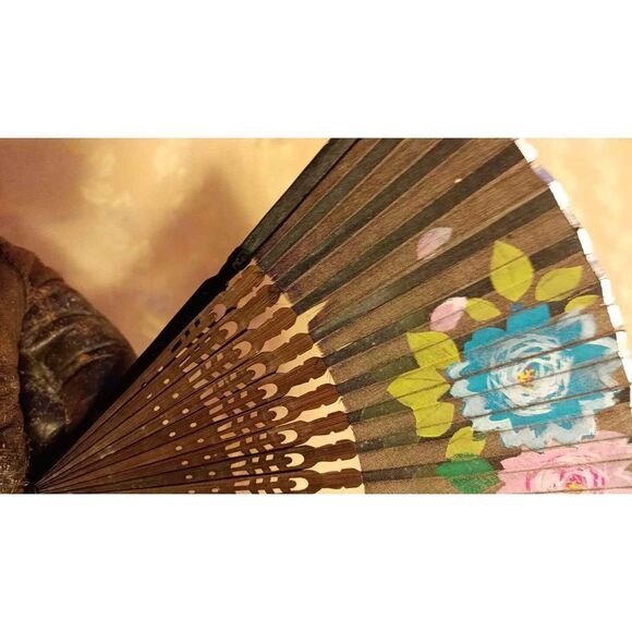Vintage rose wood and silk Oriental hand fan in fair condition still useable but - Picture 6 of 15
